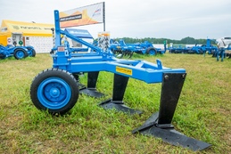 Плоскорез-глубокорыхлитель навесной ПГ-7 STAVR