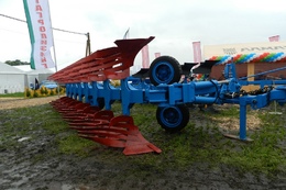 Плуг полунавесной оборотный ППО-8-35 PERESVET